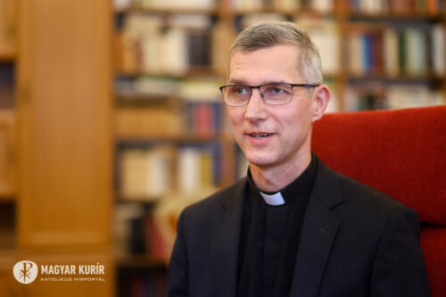 "A mi feladatunk, hogy elindítsuk a szeminaristákat a valódi belső fejlődés útján" - Martos Levente Balázs őszintén beszélt a magyarországi papképzésről