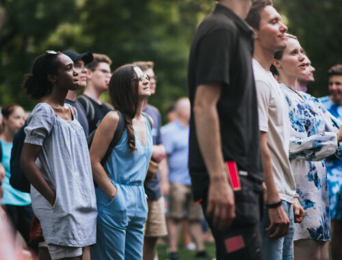 „Elég egyetlen érintés Istentől, hogy minden megváltozzon”  – beszélgetés az evangelizációról, gyakorlati tippekkel