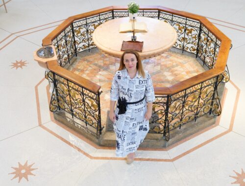 „Ha egy ember szeretve van, akkor azt érzi, mindenre képes” – interjú Szemők-Csatári Bíborka református lelkésszel
