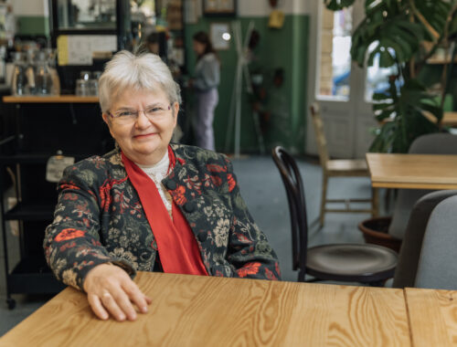 ,,Nem tudják, hogy egy következő generáció megy a levesbe” – Interjú Pécsi Rita neveléskutatóval