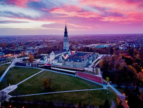 A lengyelek Csíksomlyója – 500 magyar zarándok tart Częstochowa-ba